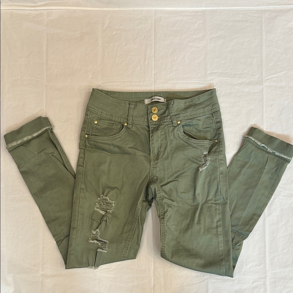 Refuge Olive Distressed Jeans